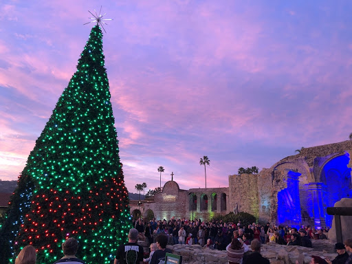 Holiday-Orange-County-Events-Like-The-Capistrano-Lights-Nightly-Program-Are-Perfect-For-The-Whole-Family