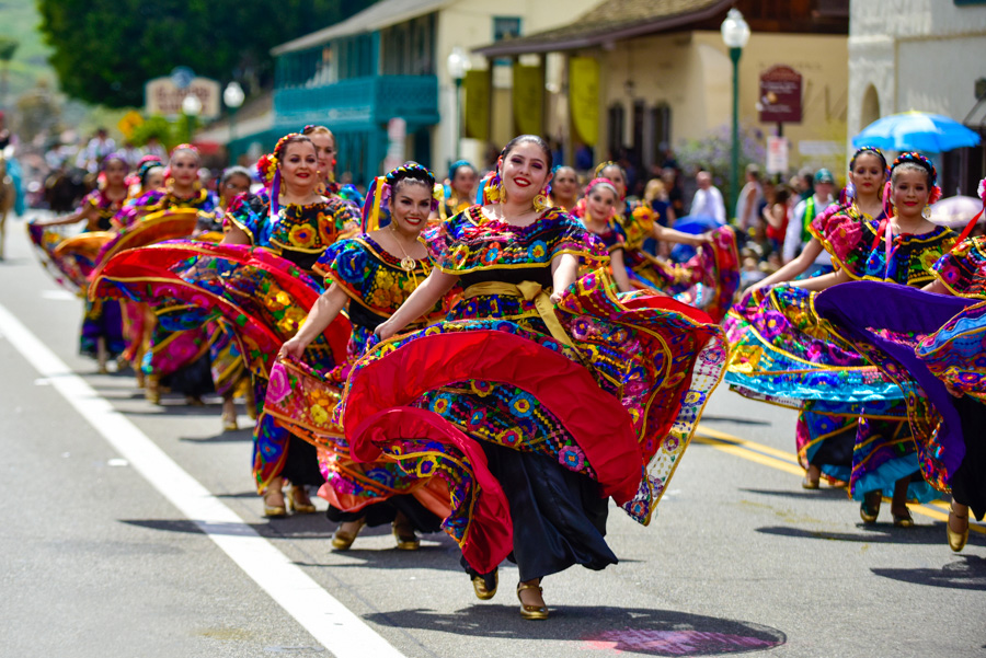 Enjoy-an-old-western-styled-festival-through-a-fun-and-engaging-Orange-County-Event